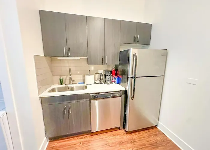 Апартаменты Mccormick Cosy 3br W Optional Parking Чикаго