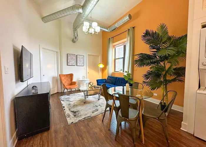Апартаменты Mccormick Cosy 3br W Optional Parking *